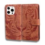 Peňaženkové kožené puzdro TIGER na iPhone 13 Pro - Hnedá