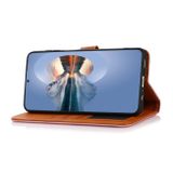 Peňaženkové kožené puzdro KHAZNEH COWHIDE na iPhone 14 Pro - Hnedá