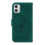 Peňaženkové kožené puzdro Butterfly Rose Embossed na Moto G73 5G - Zelená