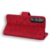 Peňaženkové kožené puzdro Mandala na Samsung Galaxy Z Fold4 - Červená