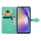 Peňaženkové kožené puzdro Mandala Flower Embossed na Galaxy A55 5G - Zelená