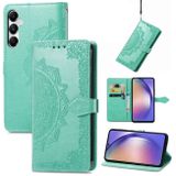 Peňaženkové kožené puzdro Mandala Flower Embossed na Galaxy A55 5G - Zelená