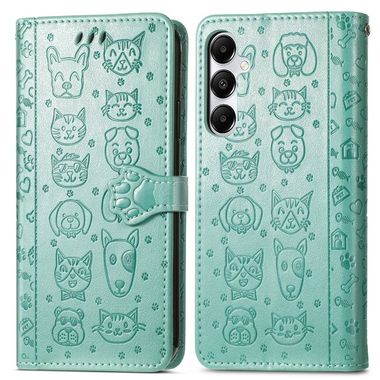 Peňaženkové kožené puzdro Cat and Dog Embossed na Galaxy A55 5G - Zelená